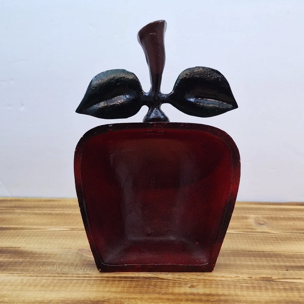 Vintage‎ red apple doorstop made of cast-iron